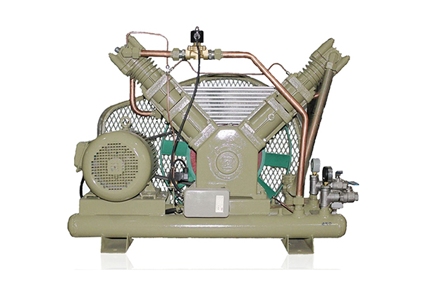 Medium pressure oil-free oxygen and nitrogen booster