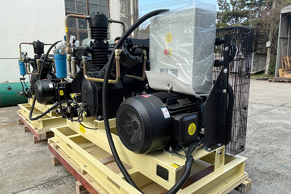 Air Booster Compressor 40bar Middle Pressure Compressor for Pet Bottle Blowing Industry